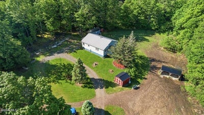 /international/us/11079-new-york-22-fort-ann-ny-110108497292/