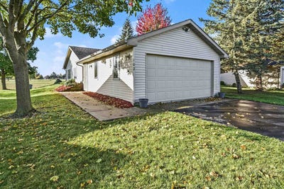 /international/us/102-willow-bend-auburn-mi-110120578281/