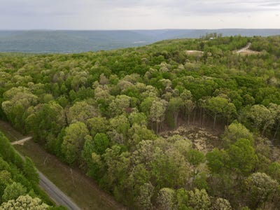 /international/us/0-deer-wood-drive-sewanee-tn-110098938523/
