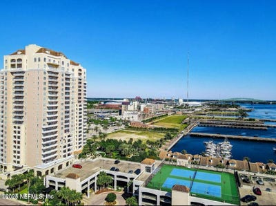 /international/us/400-e-bay-street-unit-2004-jacksonville-fl-110097505590/