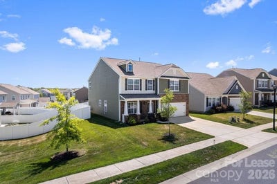 /international/us/128-neill-estate-lane-mooresville-nc-110108570325/