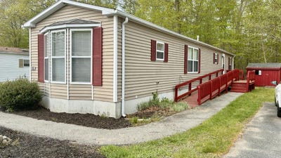 /international/us/16-hemlock-street-rockland-ma-110108150068/