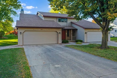 /international/us/2404-cedar-ridge-court-green-bay-wi-110120131112/