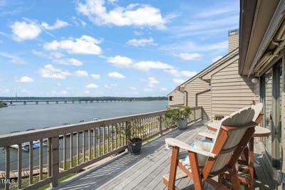 /international/us/65-the-moorings-clarksville-va-110100074152/