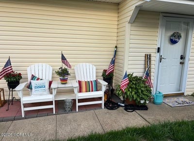 /international/us/39-mediterranean-court-barnegat-nj-110107268072/