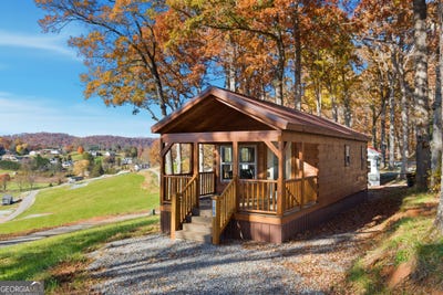 /international/us/527-saunders-lot-14-road-franklin-nc-110108352390/