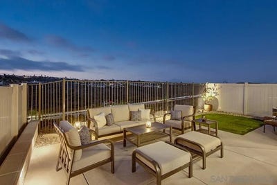 /international/us/797-mateo-st-chula-vista-ca-110108535528/