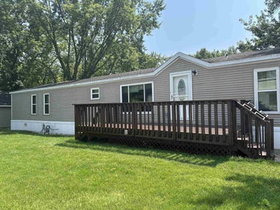 /international/us/32200-45th-street-burlington-wi-110101067398/
