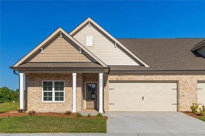/international/us/3534-townland-circle-clemmons-nc-110104871669/