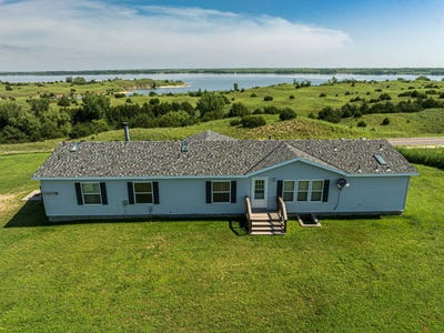 /international/us/46086-south-lake-road-burwell-ne-110099015666/