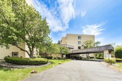 /international/us/5840-w-104th-street-oak-lawn-il-110107998798/