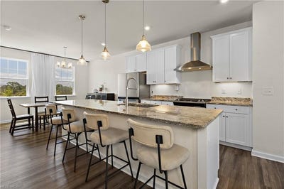 /international/us/451-asuza-street-chesapeake-va-110108128360/