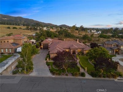 /international/us/35929-creekside-drive-yucaipa-ca-110108981299/