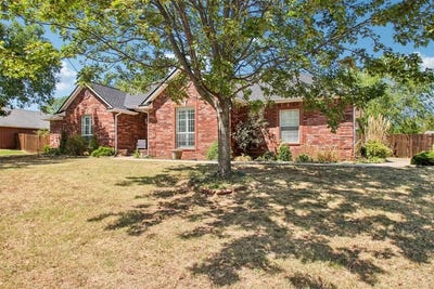 /international/us/504-pool-lane-shawnee-ok-110109886334/