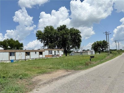 /international/us/23062-race-track-rd-spiro-ok-110100927424/