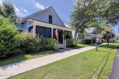 /international/us/1516-old-shell-road-port-royal-sc-110106312785/