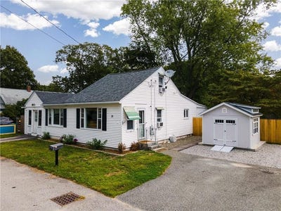 /international/us/28-bakers-creek-road-warwick-ri-110106495803/