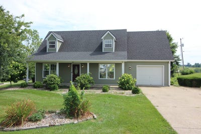 /international/us/145-ahlena-way-springfield-ky-110100805495/