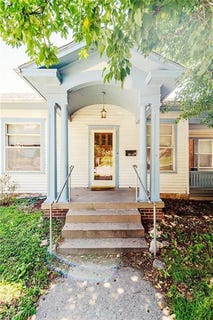 /international/us/708-n-5th-street-atchison-ks-110108914730/