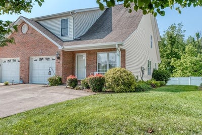 /international/us/247-iris-lane-bristol-va-110108118975/