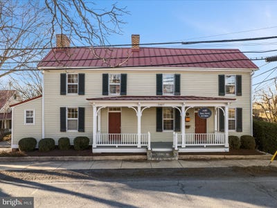 /international/us/5407-5419-5437-germain-street-stephens-city-va-110098035717/?lang=it