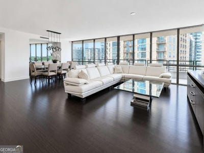 /international/us/700-park-regency-place-ne-1705-atlanta-ga-110108547684/