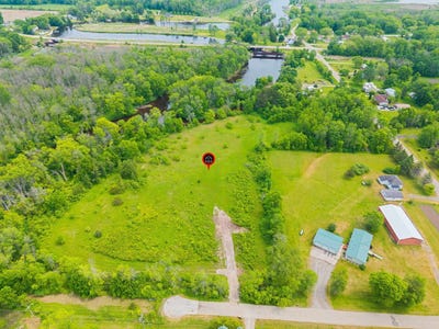 /international/us/4204-topel-road-oconto-wi-110108693264/