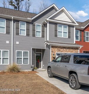 /international/us/1819-fox-den-way-greenville-nc-110106216193/