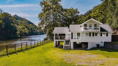 /international/us/1380-hwy-19a-whittier-nc-110119683038/