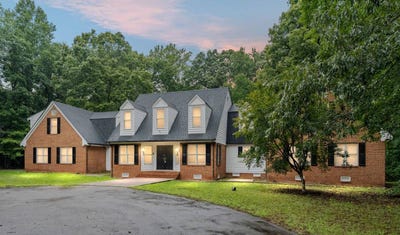 /international/us/4670-e-williamsburg-road-sandston-va-110100625327/