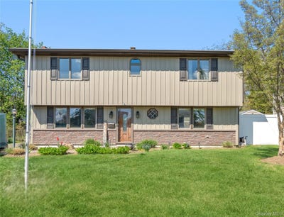 /international/us/14-greenway-circle-n-syosset-ny-110107654443/