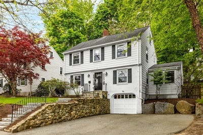 /international/us/127-prospect-st-wellesley-ma-110108024791/