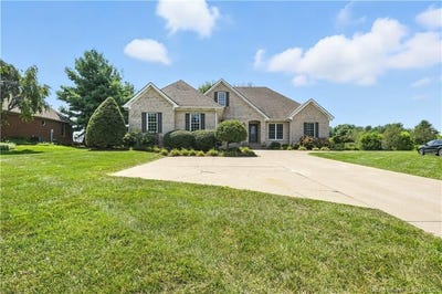/international/us/6506-cornerstone-drive-floyds-knobs-in-110101433554/