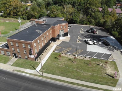 /international/us/1051-s-wall-street-carbondale-il-110092845189/?lang=zh-tw