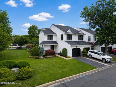/international/us/151-chestnut-way-manalapan-nj-110108409809/