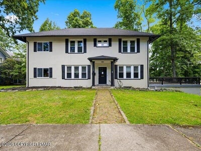 /international/us/128-s-green-street-east-stroudsburg-pa-110103363061/