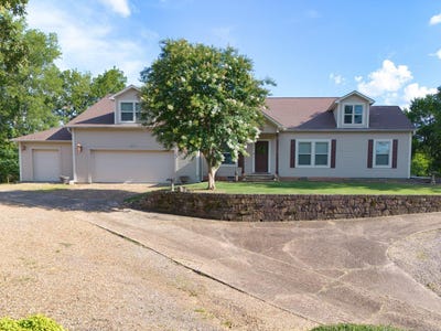 /international/us/410-e-green-street-morrilton-ar-110100585923/