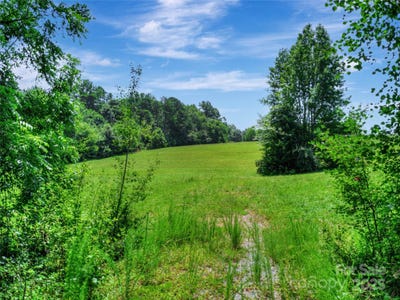 /international/us/1416-airport-road-shelby-nc-110100745872/