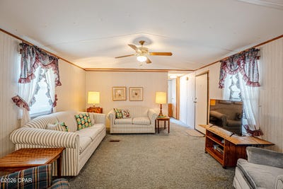 /international/us/217-twin-lakes-drive-panama-city-beach-fl-110107396778/