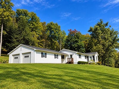 /international/us/18-jj-drive-coudersport-pa-110110354548/