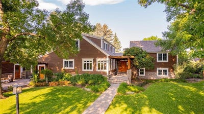 /international/us/1420-meadow-ln-ave-cody-wy-110093532616/