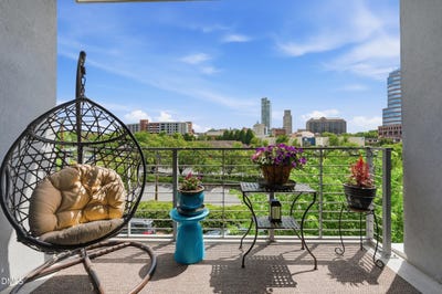 /international/us/214-hunt-street-durham-nc-110107826325/