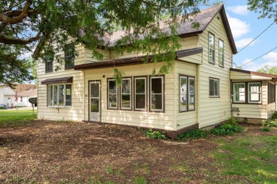 /international/us/402-brodhead-street-mazomanie-wi-110099967618/
