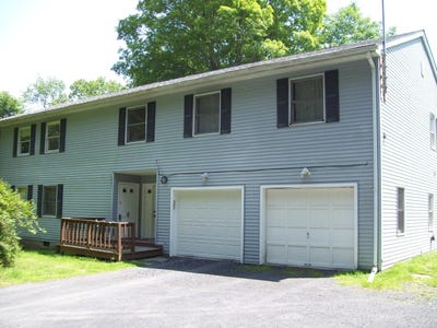 /international/us/1504-cherry-lane-rd-east-stroudsburg-pa-110100193083/