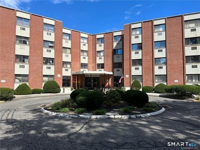 /international/us/1700-broadbridge-avenue-stratford-ct-110109008366/