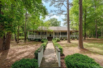 /international/us/55-crystal-court-circle-heber-springs-ar-110108219177/