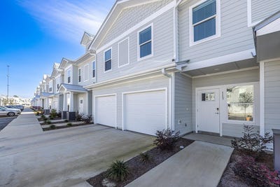 /international/us/218-date-palm-lane-freeport-fl-110107681692/