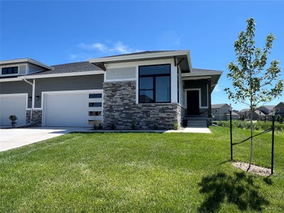 /international/us/156-nw-sunrise-drive-waukee-ia-110096253630/