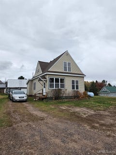 /international/us/313-ash-street-greenland-mi-110103301943/