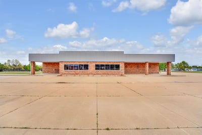/international/us/23260-st-hwy-58-lawton-ok-110098381070/